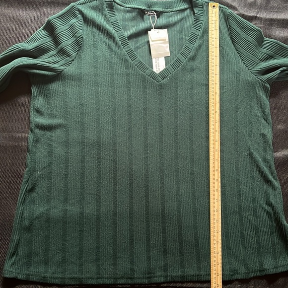 BLOOMCHIC blouse - Picture 9 of 9